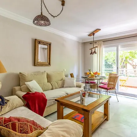 Oleholidays Costa Nagueles 2 Milla De Oro Marbella Exterior photo